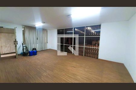 Casa à venda com 4 quartos, 400m² em Brooklin, São Paulo