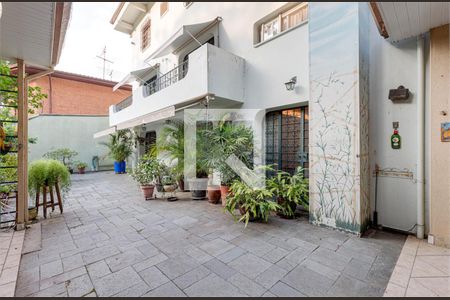 Casa à venda com 4 quartos, 449m² em Chácara Monte Alegre, São Paulo