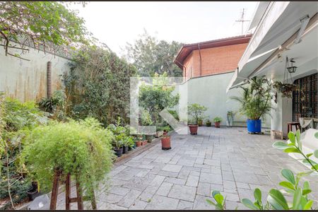 Casa à venda com 4 quartos, 449m² em Chácara Monte Alegre, São Paulo