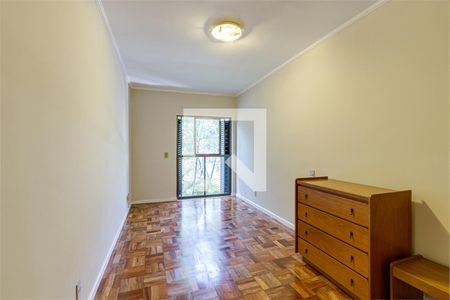 Casa à venda com 3 quartos, 230m² em Chácara Monte Alegre, São Paulo