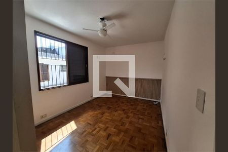 Casa à venda com 3 quartos, 150m² em Chácara Santo Antônio (Zona Sul), São Paulo