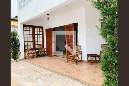Casa à venda com 4 quartos, 600m² em Interlagos, São Paulo