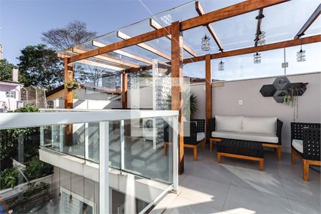 Casa à venda com 3 quartos, 144m² em Santo Amaro, São Paulo