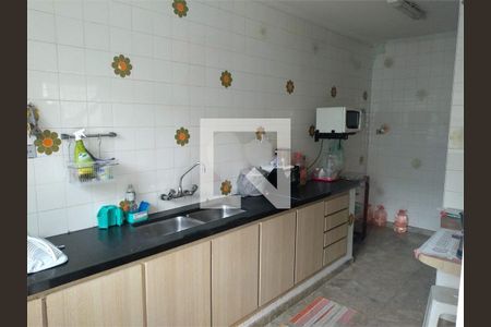 Casa à venda com 3 quartos, 191m² em Vila Alexandria, São Paulo