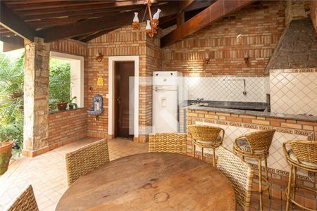 Casa à venda com 4 quartos, 419m² em Jardim dos Estados, São Paulo