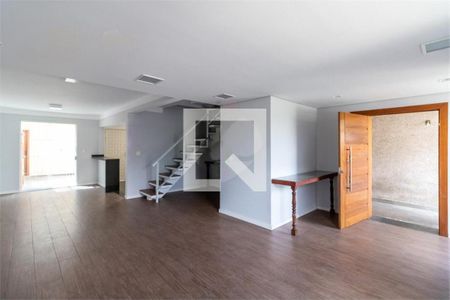 Casa à venda com 4 quartos, 142m² em Santo Amaro, São Paulo