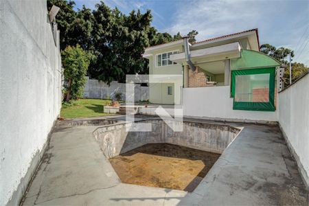Casa à venda com 5 quartos, 672m² em Chácara Monte Alegre, São Paulo