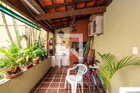 Casa à venda com 3 quartos, 164m² em Chácara Monte Alegre, São Paulo