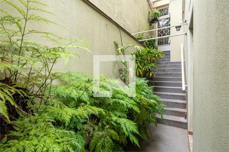 Casa à venda com 3 quartos, 164m² em Chácara Monte Alegre, São Paulo