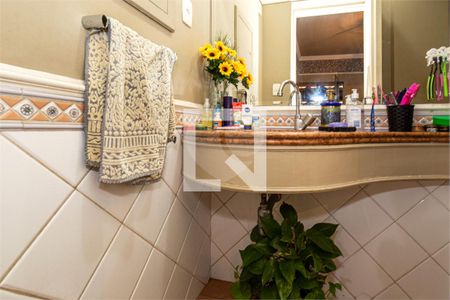 Casa à venda com 3 quartos, 164m² em Chácara Monte Alegre, São Paulo