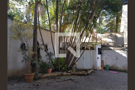 Casa à venda com 4 quartos, 528m² em Jardim Marajoara, São Paulo