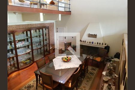 Casa à venda com 4 quartos, 528m² em Jardim Marajoara, São Paulo