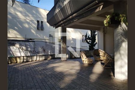 Casa à venda com 4 quartos, 528m² em Jardim Marajoara, São Paulo