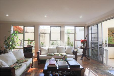 Casa à venda com 5 quartos, 395m² em Santo Amaro, São Paulo