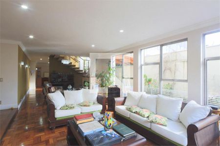 Casa à venda com 5 quartos, 395m² em Santo Amaro, São Paulo