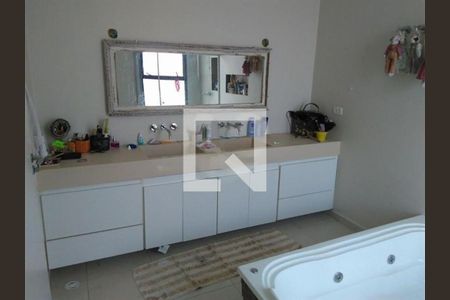 Casa à venda com 4 quartos, 510m² em Interlagos, São Paulo