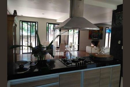 Casa à venda com 4 quartos, 510m² em Interlagos, São Paulo