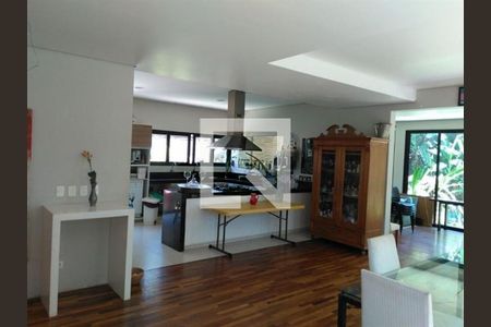 Casa à venda com 4 quartos, 510m² em Interlagos, São Paulo