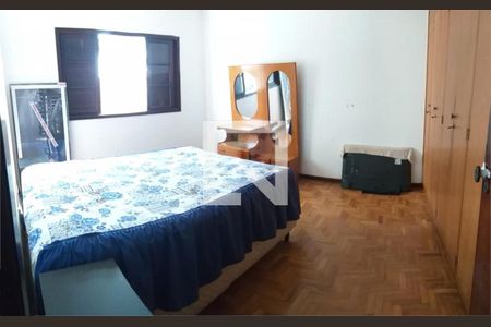 Casa à venda com 4 quartos, 209m² em Campo Grande, São Paulo