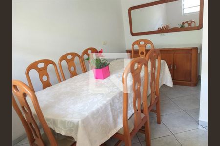 Casa à venda com 4 quartos, 209m² em Campo Grande, São Paulo