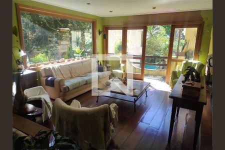 Casa à venda com 4 quartos, 500m² em Chácara Monte Alegre, São Paulo