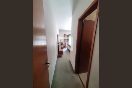 Casa à venda com 3 quartos, 204m² em Jardim Prudência, São Paulo