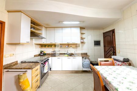 Casa à venda com 3 quartos, 270m² em Jardim Prudência, São Paulo