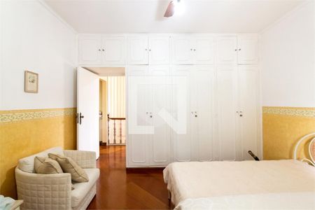 Casa à venda com 3 quartos, 270m² em Jardim Prudência, São Paulo