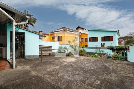 Casa à venda com 3 quartos, 225m² em Jardim Petropolis, São Paulo