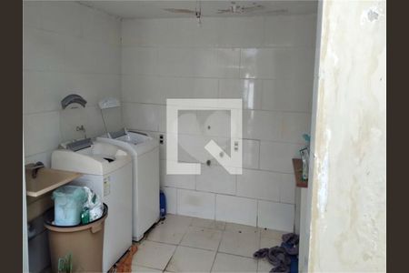 Casa à venda com 4 quartos, 212m² em Granja Julieta, São Paulo