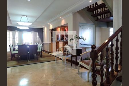 Casa à venda com 4 quartos, 488m² em Interlagos, São Paulo