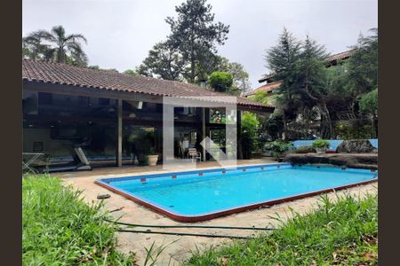 Casa à venda com 4 quartos, 450m² em Interlagos, São Paulo