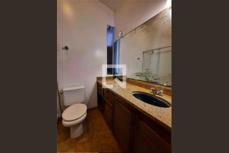 Casa à venda com 4 quartos, 450m² em Interlagos, São Paulo