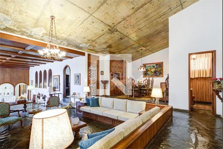 Casa à venda com 4 quartos, 369m² em Campo Belo, São Paulo