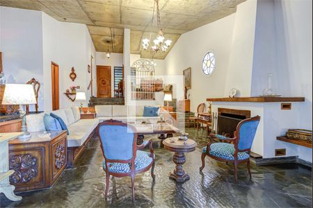 Casa à venda com 4 quartos, 369m² em Campo Belo, São Paulo