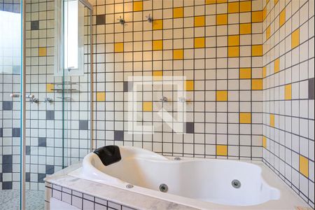 Casa à venda com 4 quartos, 246m² em Jardim Petropolis, São Paulo