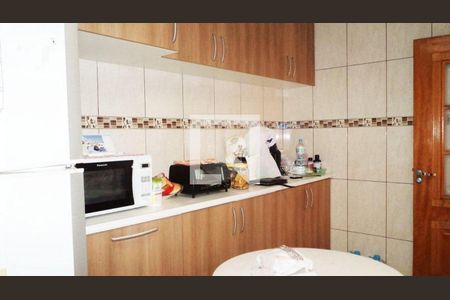 Casa à venda com 2 quartos, 142m² em Jardim Marajoara, São Paulo