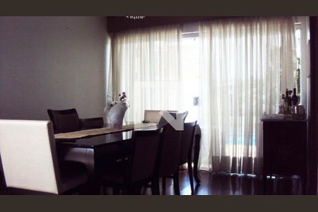 Casa à venda com 3 quartos, 250m² em Jardim Prudência, São Paulo