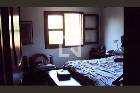 Casa à venda com 3 quartos, 250m² em Jardim Prudência, São Paulo