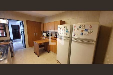 Casa à venda com 4 quartos, 120m² em Indianópolis, São Paulo