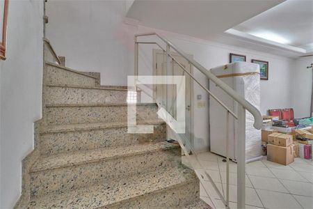Casa à venda com 3 quartos, 157m² em Jardim Prudência, São Paulo