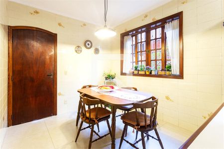 Casa à venda com 3 quartos, 305m² em Interlagos, São Paulo