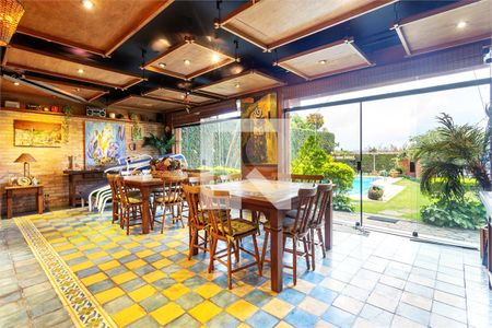 Casa à venda com 3 quartos, 305m² em Interlagos, São Paulo