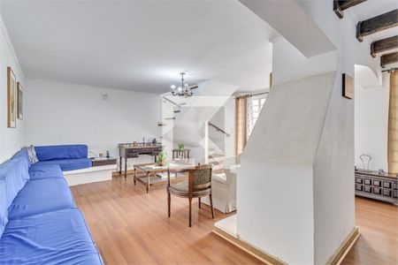 Casa à venda com 3 quartos, 261m² em Chácara Monte Alegre, São Paulo