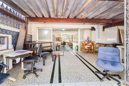 Casa à venda com 3 quartos, 239m² em Vila Nova Caledonia, São Paulo