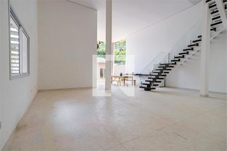 Casa à venda com 6 quartos, 450m² em Interlagos, São Paulo