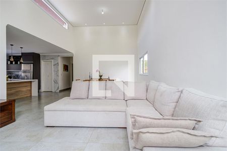 Casa à venda com 6 quartos, 450m² em Interlagos, São Paulo