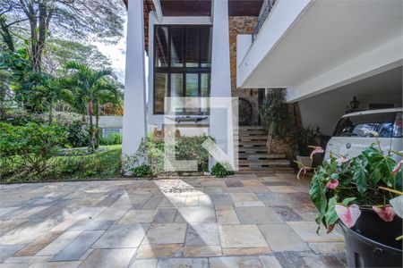 Casa à venda com 3 quartos, 450m² em Socorro, São Paulo