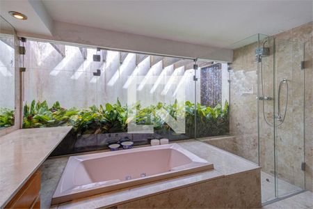 Casa à venda com 3 quartos, 450m² em Socorro, São Paulo