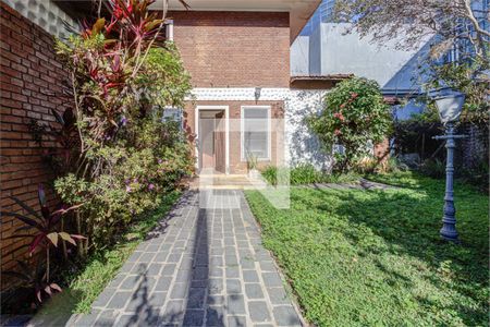 Casa à venda com 3 quartos, 204m² em Vila Cordeiro, São Paulo